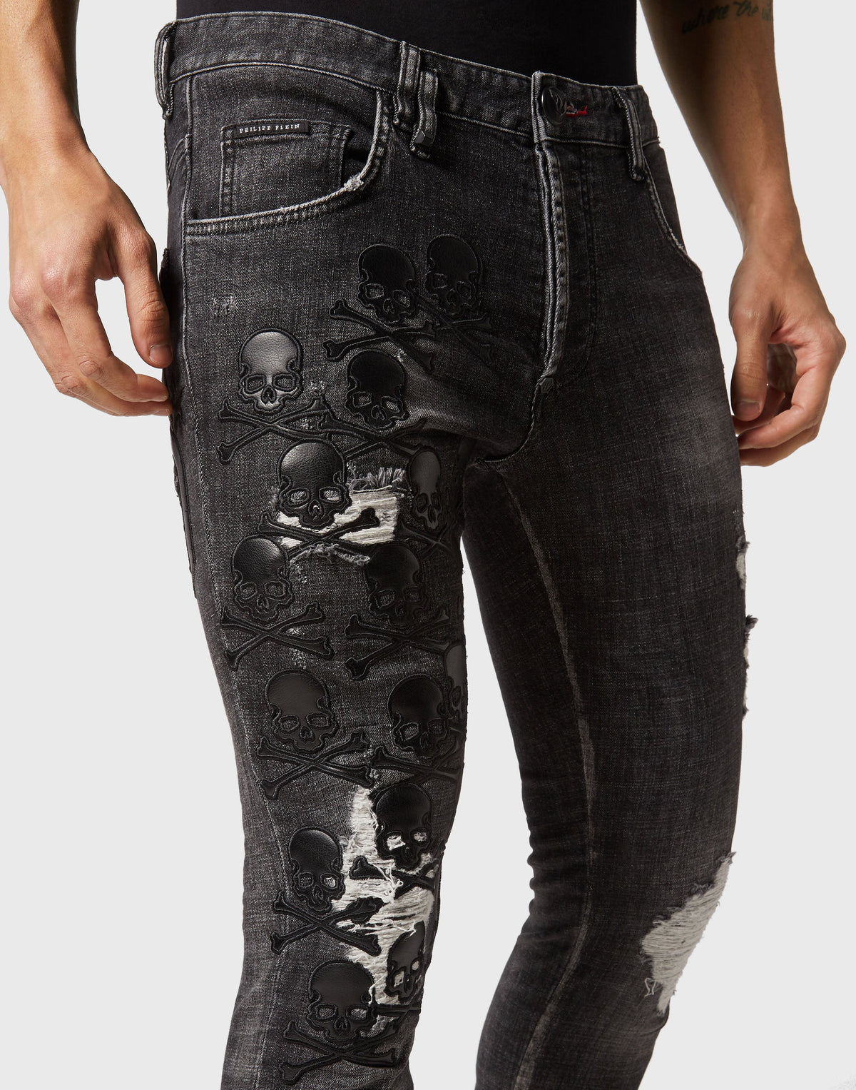 Philipp Plein｜Denim Trousers Skinny Fit Skull&Bones Full Metal Men's Jeans