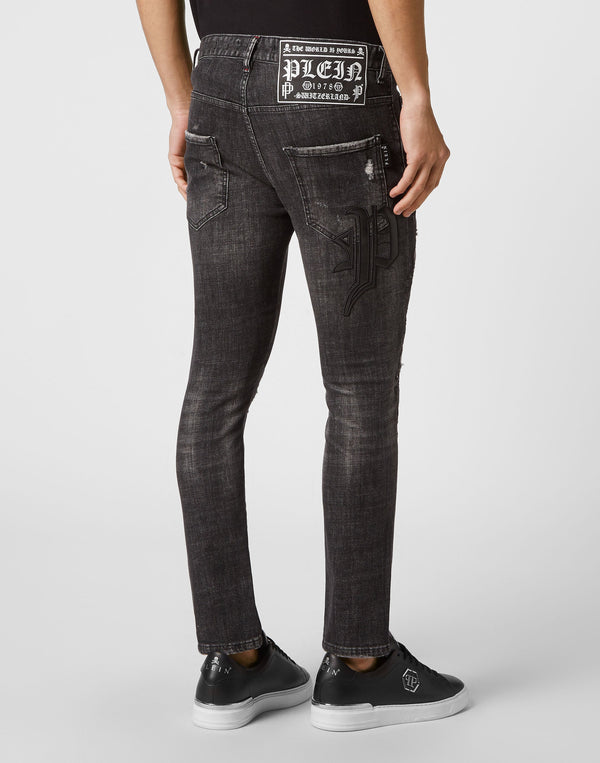 Philipp Plein｜Denim Trousers Skinny Fit Skull&Bones Full Metal Men's Jeans