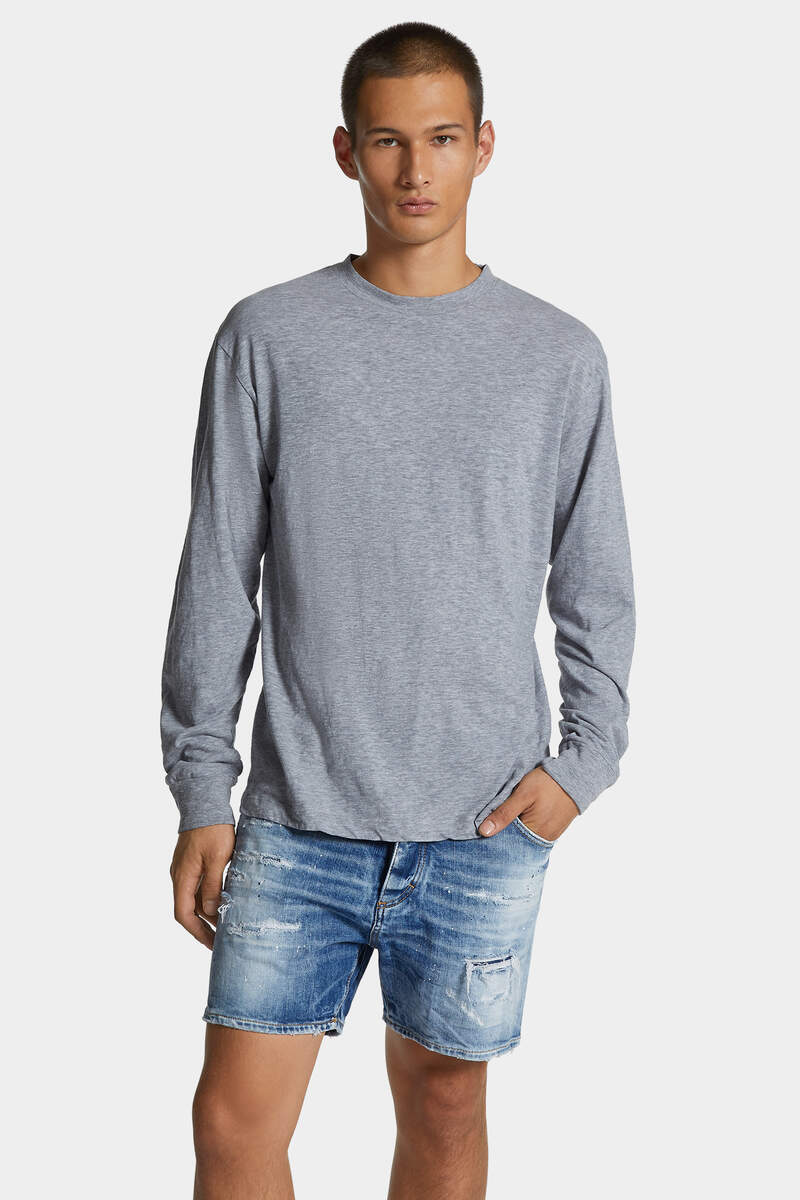 DSQUARED2｜WASH LOOSE FIT D2 MILANO LONG SLEEVE T-SHIRT Men's T-Shirt